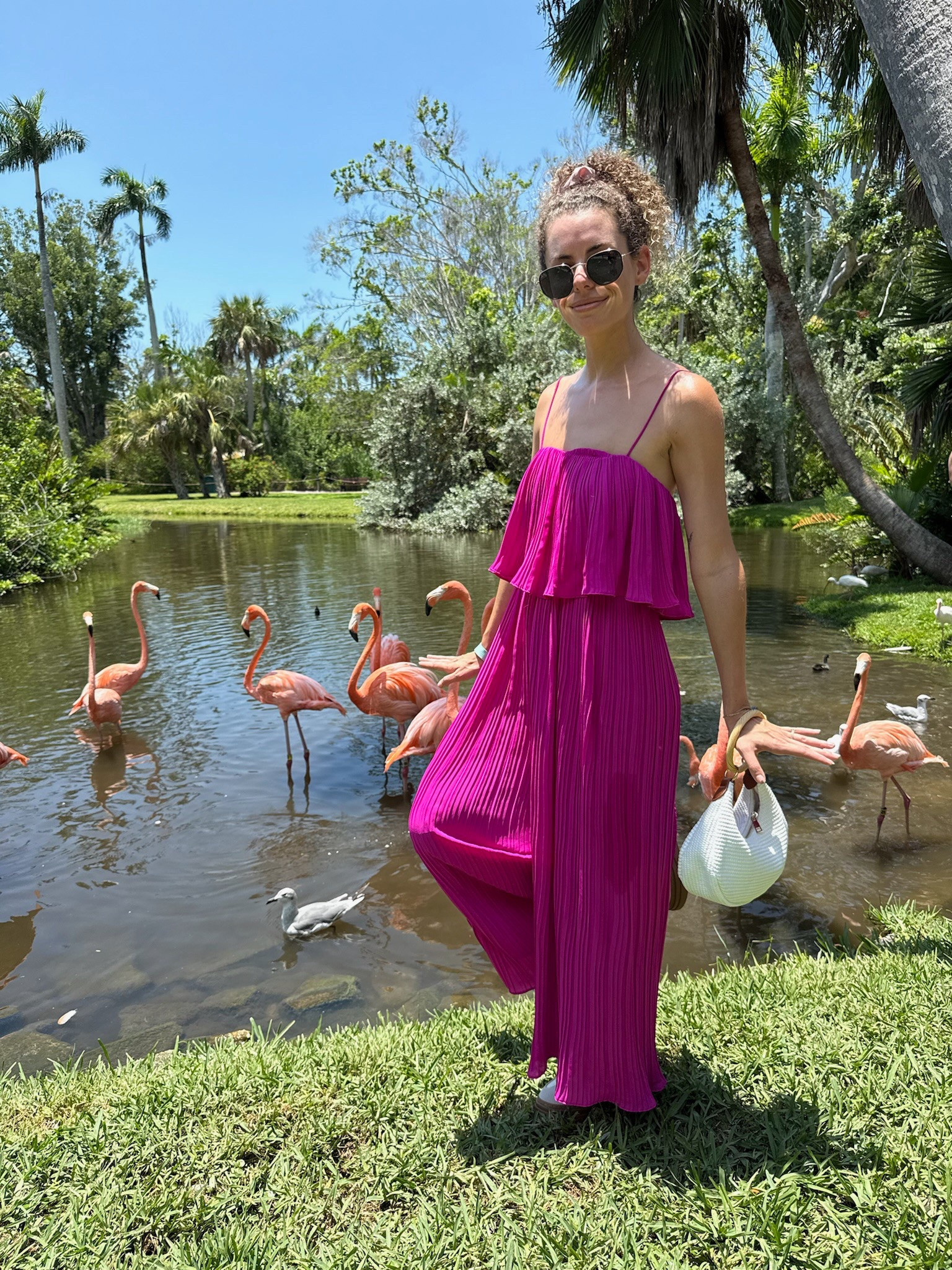 Summer day with the girlies 🩷🦩 #summer #ootd 

#LTKSeasonal #LTKFindsUnder50