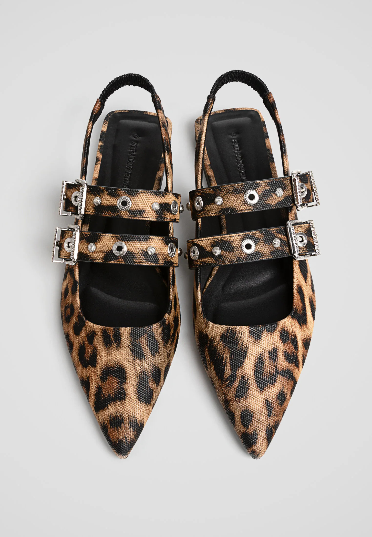 Chaussures plates imprimé léopard | Stradivarius (FR)