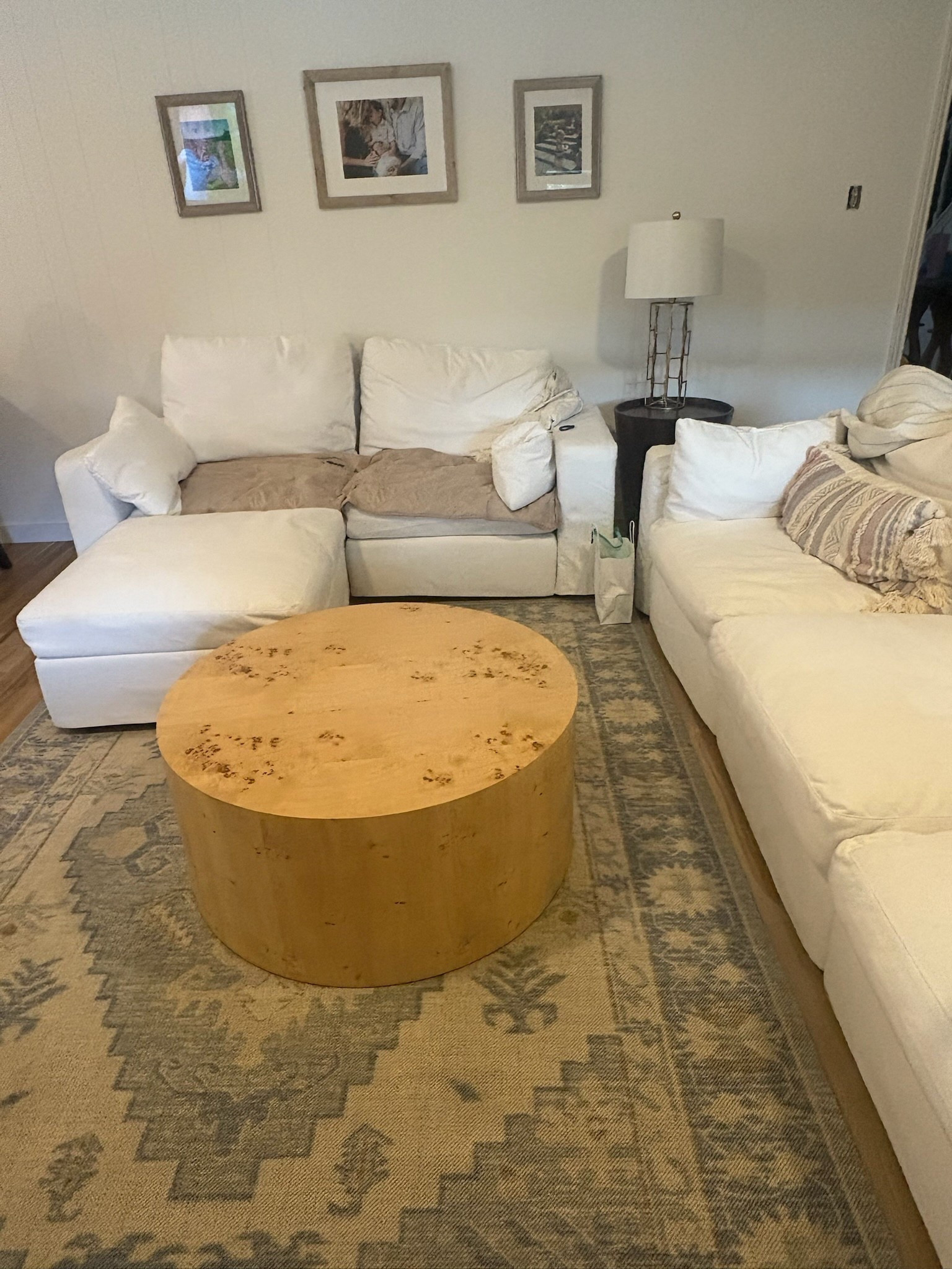 New living room furniture!

Wayfair furniture, Amazon finds, white cloud couch's, blue rug, home furniture, home finds

#LTKHome #LTKStyleTip