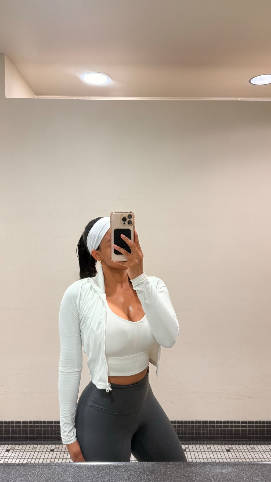 We’re Springing Forward 🤌🏾 
@lululemon 

#LTKfitnessgoals #LTKselfcare #LTKActive