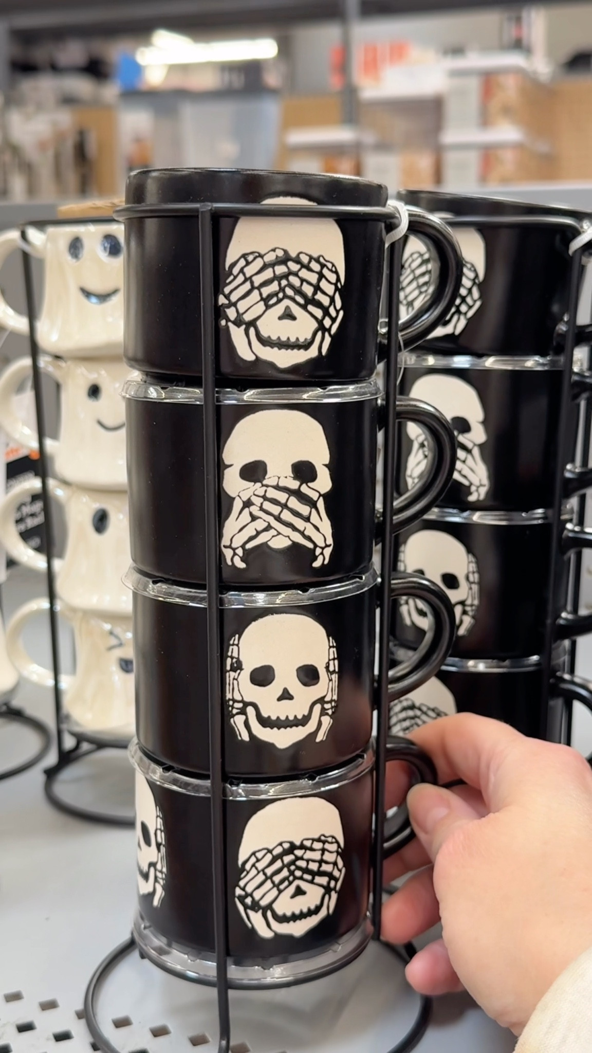 Spooky sips + servingware under $15!! 🎃☕ From ghost + espresso mugs (set of 4 for less than $10 🤯) to ghost + skeleton trays and the cutest ghost bowls 🥹✨ These are must-haves for your Halloween kitchen + parties! 🕸️💀

And if you’re into baking 👩‍🍳🎃… I also found some Halloween baking dishes under $20 you’ll love!!

🛒 Linking them all so you can grab your favorites before they vanish!

#LTKHalloween #SpookySeasonStyle #HalloweenKitchen #HalloweenFinds #SpookySeason #HalloweenServingware #LTKFinds

#LTKHome #LTKSeasonal #LTKParties