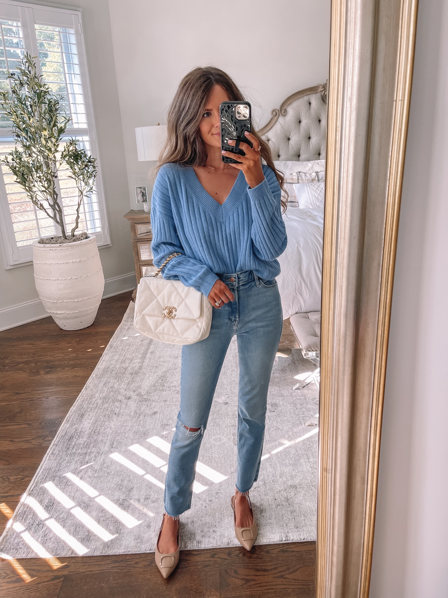 Nordstrom Anniversary Sale outfit outfit!
NSALE, cmcoving, blue sweater, v-neck sweater, MOTHER denim, MOTHER The Dazzler Ripped Mid Rise Ankle Slim Jeans, pointed toe flats, slingback flats, nude flats

#LTKxNSale #LTKsalealert #LTKunder50