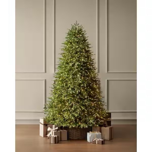 7.5 ft. Grand Duchess Twinkling Balsam Fir LED Pre-Lit Artificial Christmas Tree T27

#LTKSeasonal #LTKGiftGuide #LTKHoliday