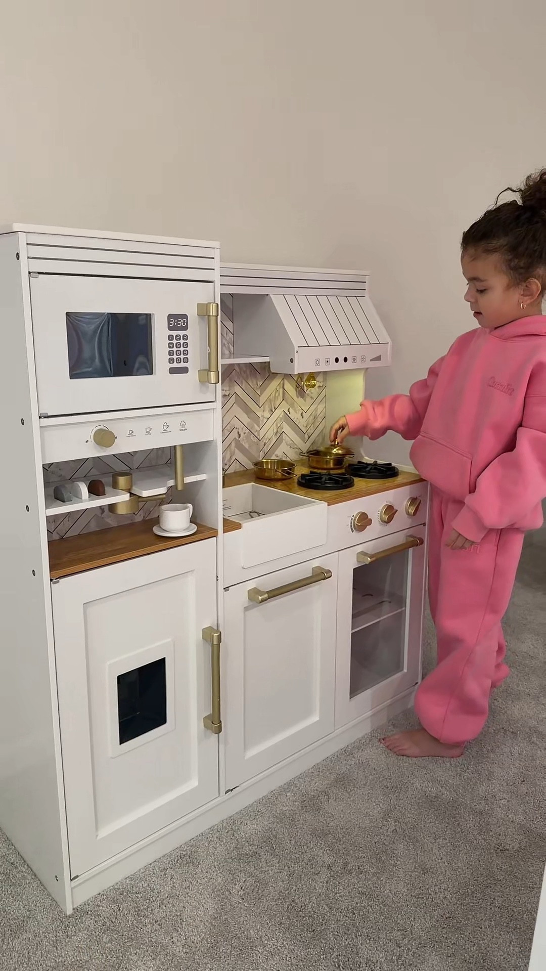 Realistic Kitchen for your child’s playroom! Comes with kitchen island for more storage and play 

#LTKHome #LTKKids #LTKfoodie