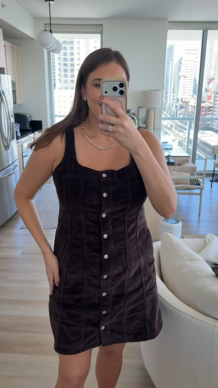 This little corduroy mini is SUCH a cute fall find 🤎 Easy, flattering and perfect with boots now + a jacket layered over it when it cools down.

midsize fall outfit, size 12/14, corduroy dress, fall mini dress, brown dress, midsize fashion, fall outfit idea, casual fall style