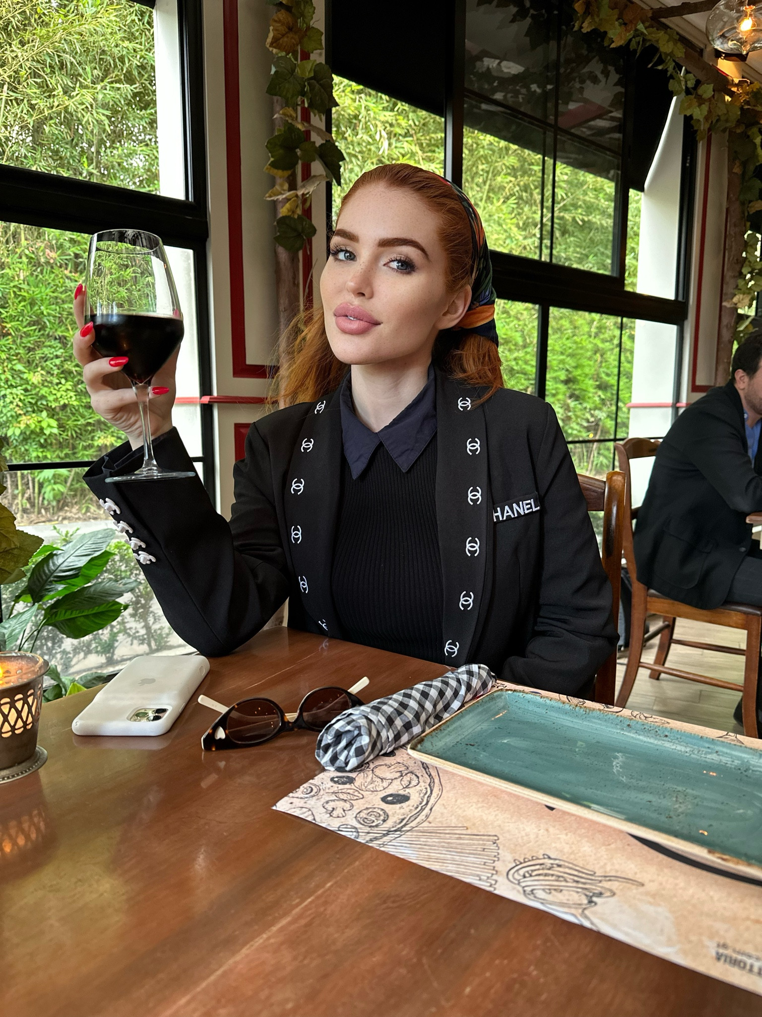 #dinnerstyle #chanel #framejeans

#LTKstyletip #LTKtravel #LTKHoliday