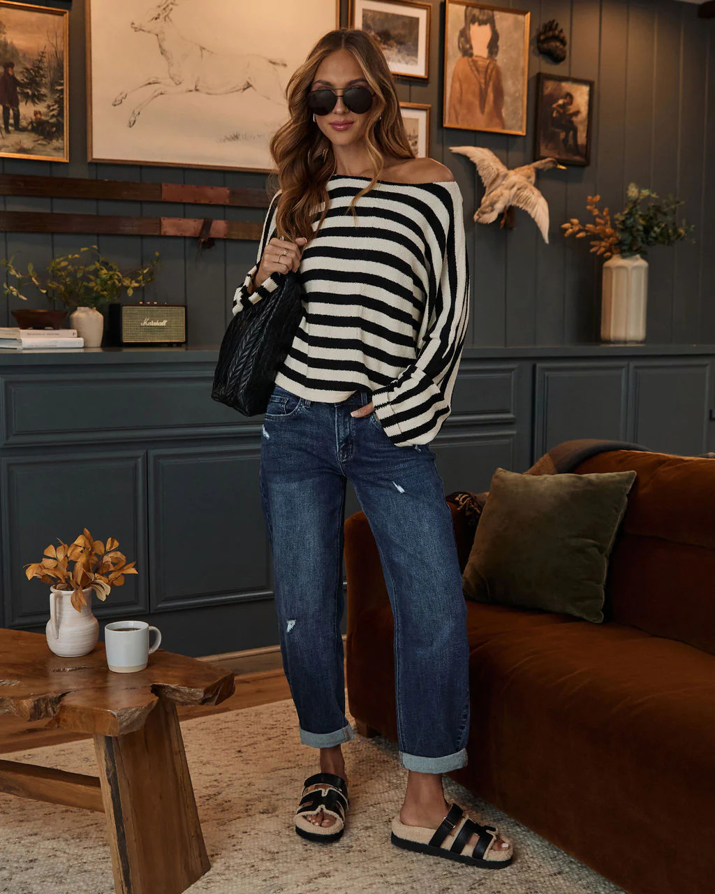 Tawnie Distressed Barrel Jeans | VICI