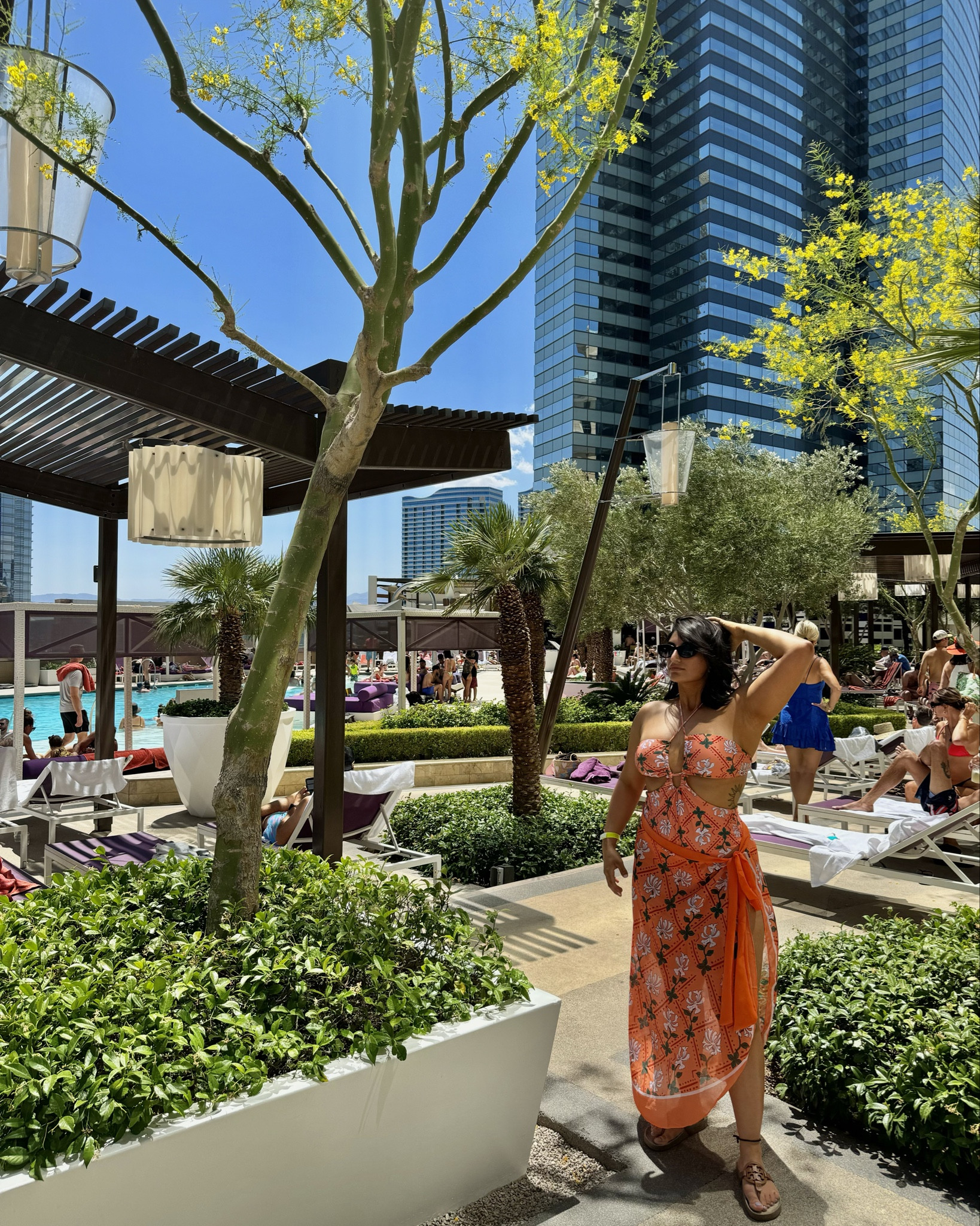 Obsessed with this “Tory Burch” look alike swimsuit on Amazon! Was pleasantly surprised with the fit and quality. I’m a 32DDD and got a size medium! So flattering and got so many compliments. Don’t sleep on Amazon swimwear!

#LTKSwim #LTKTravel #LTKFindsUnder50