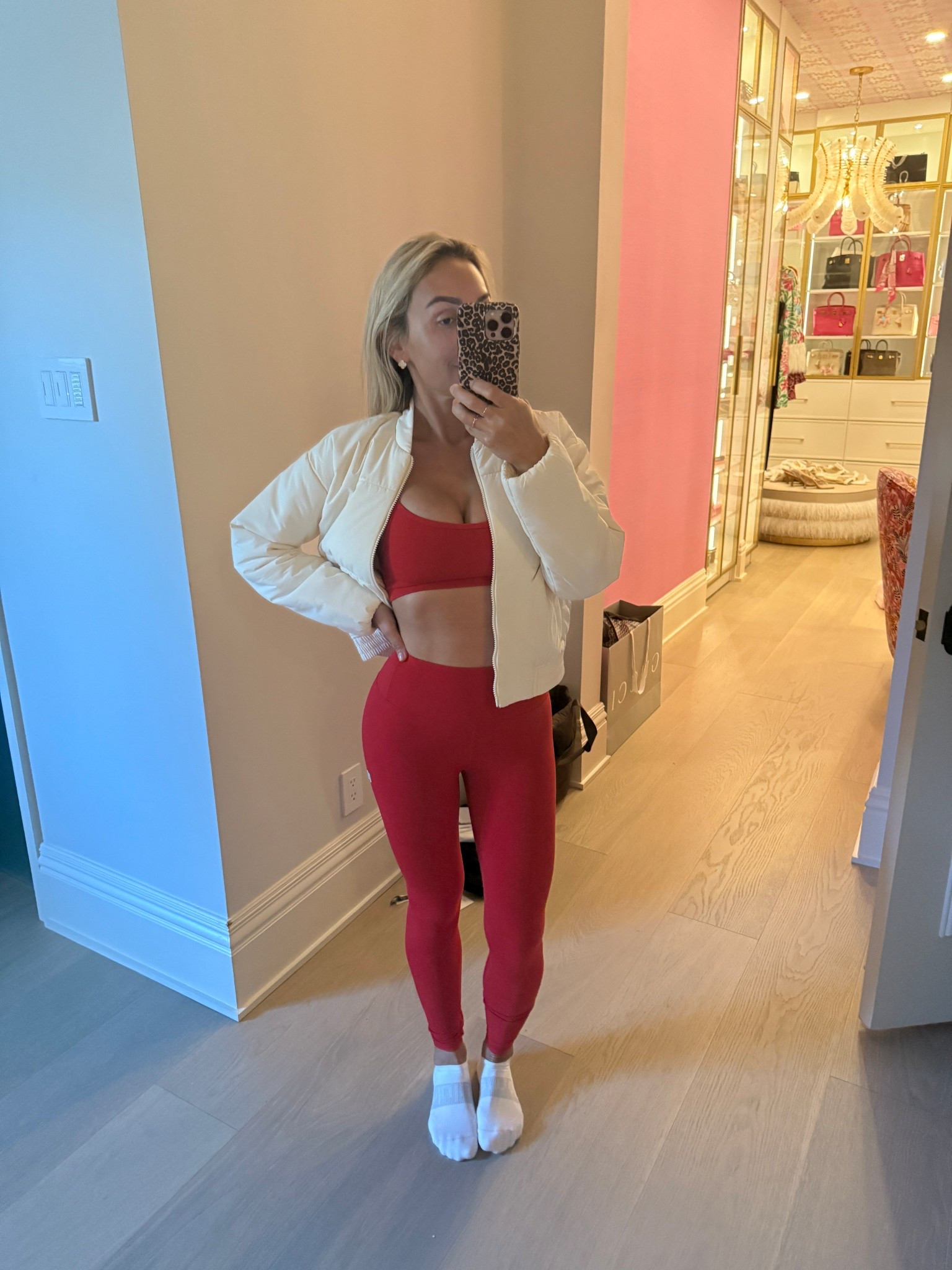 Feeling super festive in my new pieces from Vuori ✨ 
@Vuoriclothing #VuoriPartner 