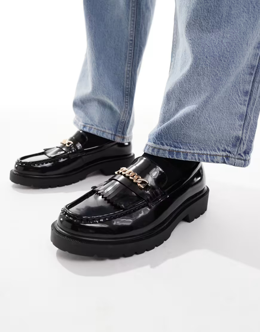 ASOS DESIGN loafers in black with gold chain | ASOS (Global)