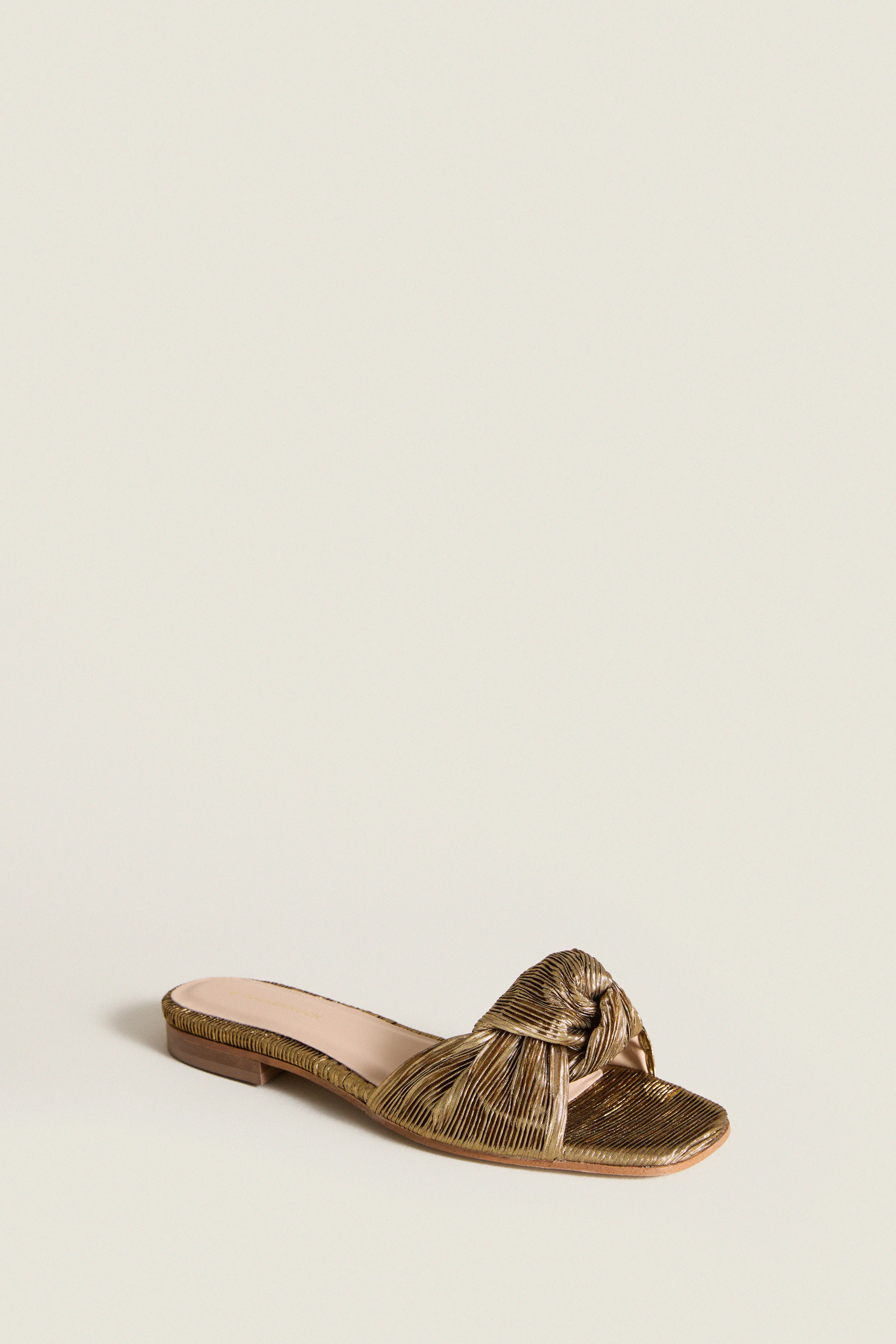 Dark Gold Brit Sandals | Tuckernuck (US)