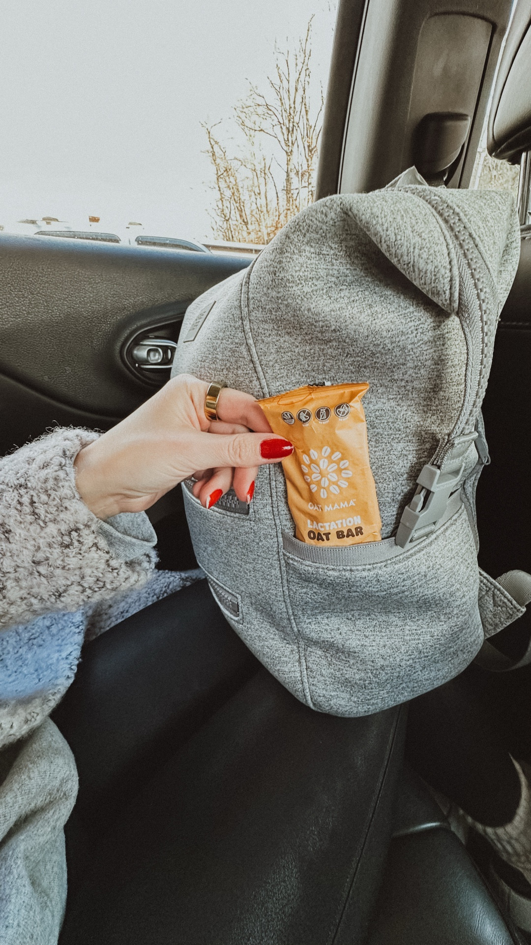 I’ve been keeping Oat Mama lactation bars on hand as an easy, grab-and-go snack while breastfeeding. They’re filling, made with nourishing ingredients, and actually taste good — which is a win during busy days and late nights. I love having something quick that supports milk supply without feeling like a “supplement.” (I'm also reallllly loving the lactation tea as well! Add a little honey and enjoy!!!)

Holiday Sale: Now through December 31, get 20% off Oat Mama lactation bars with code HOLIDAY20. A great time to stock up or gift to a new or expecting mom.  

#ad #lactation #breastfeeding

#LTKmomlife #LTKBaby