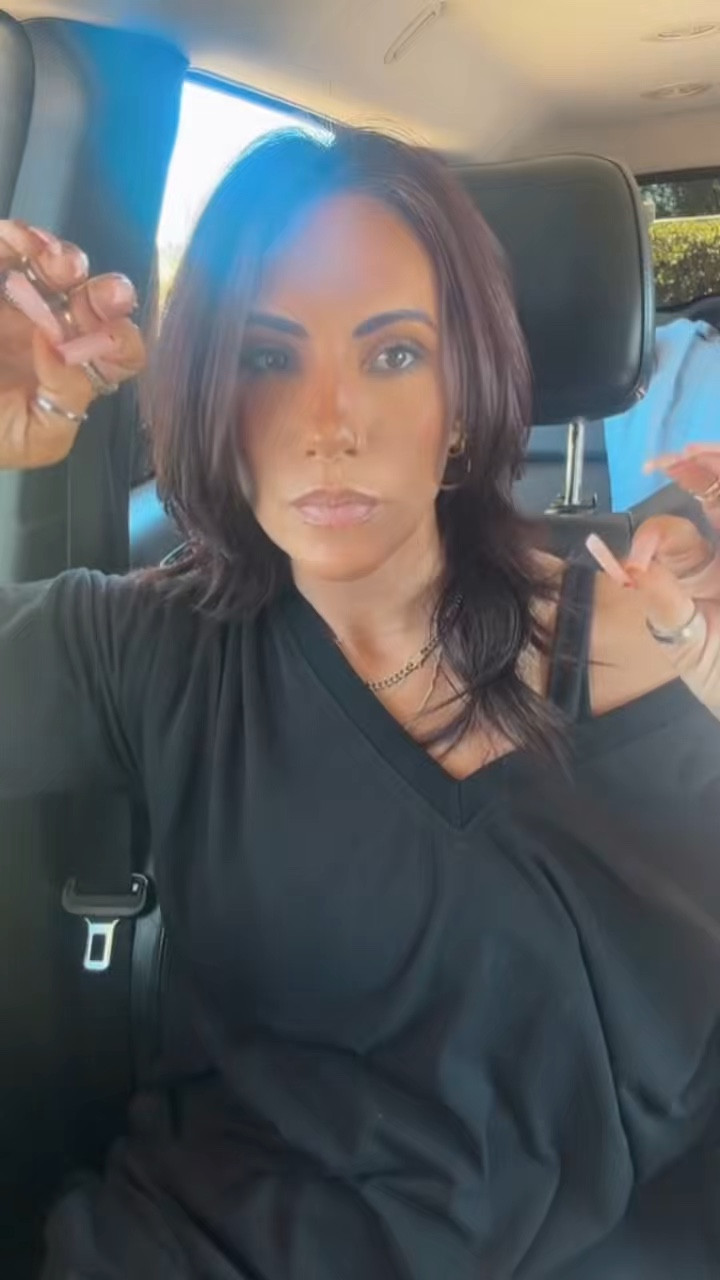 NAD+ is basically the stuff your cells use to make energy, and we naturally make less of it as we get older. Some women over 40 take it to support energy, brain health, and aging at the cellular level, but it’s more of a “next level wellness” thing, not a must-have. If your sleep, protein, and workouts aren’t solid yet, that’s where your money should go first.

#LTKmomlife #LTKmorningroutine