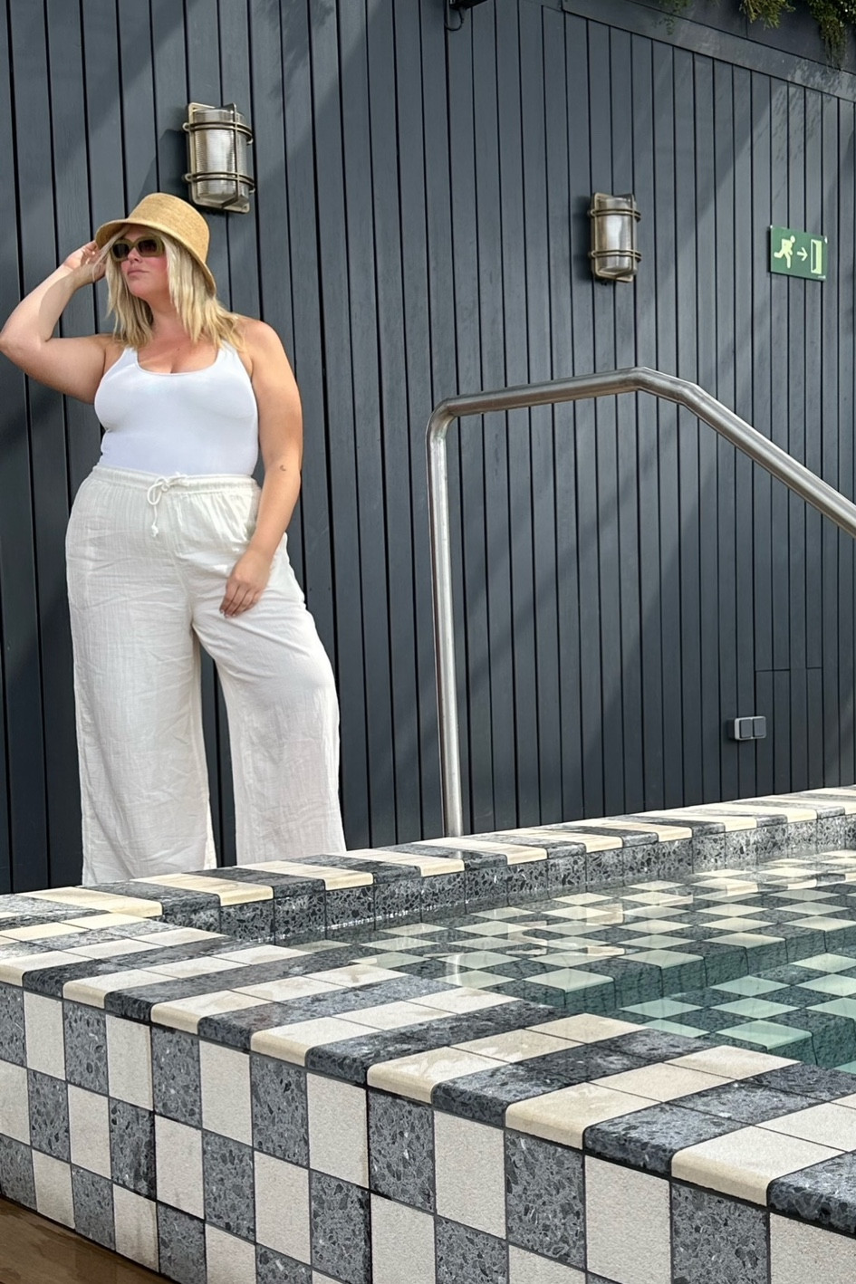 Simple outfit for a pool day in Barcelona🫶🏼



#LTKstyletip #LTKSeasonal #LTKtravel