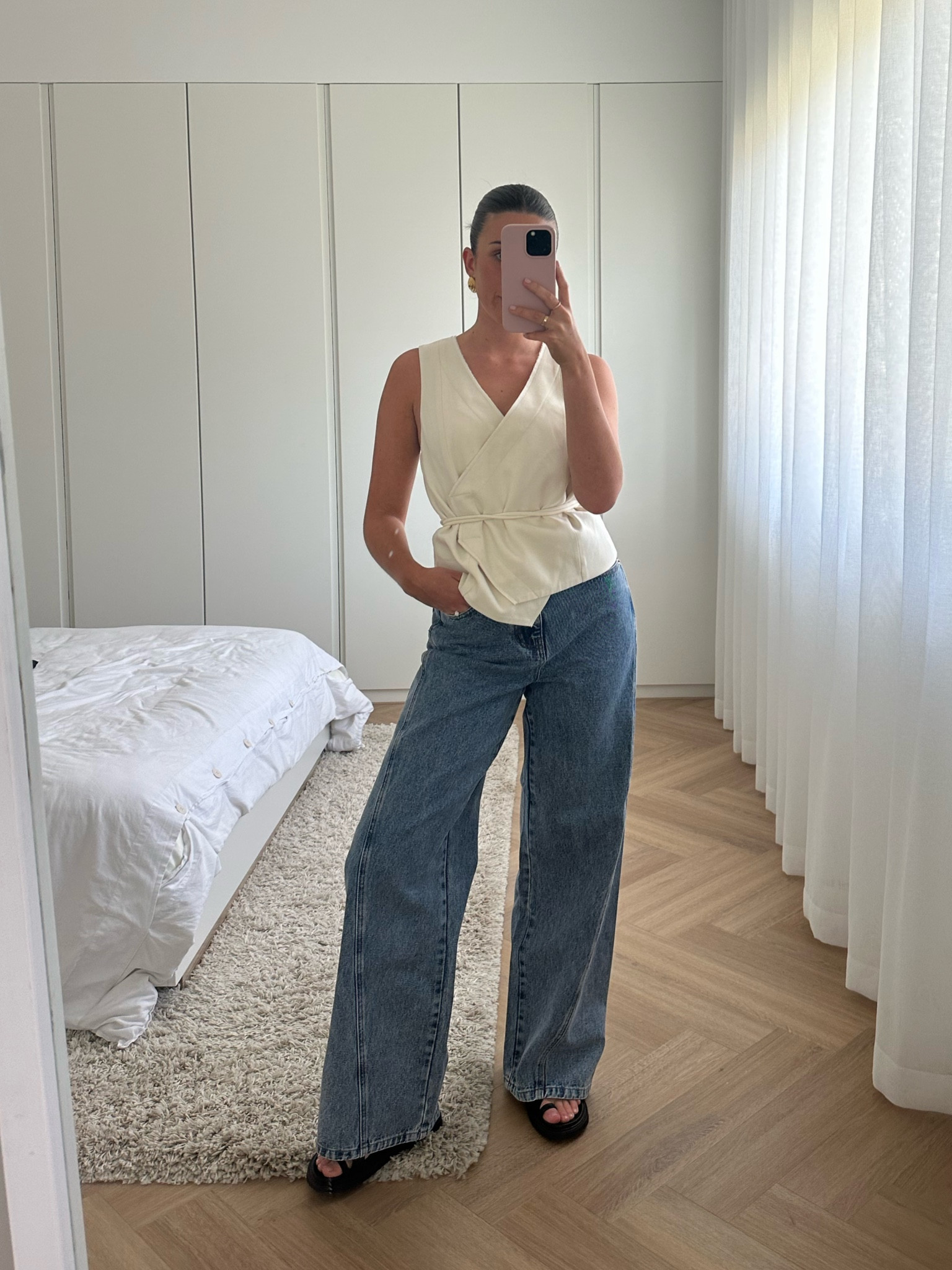 These wide leg blue jeans are the perfect fit & length (wearing a size 8) 

#LTKaustralia #LTKworkwear #LTKsummer