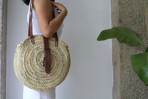 Shoulder straw basket, round palm bag, market bag, beach basket, summer bag, woven basket, panier ro | Etsy (FR)