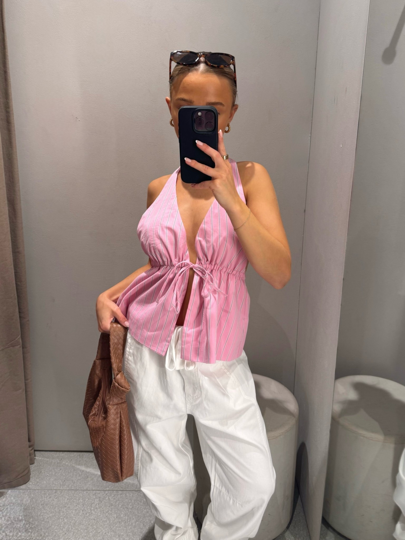 new in petite zara summer outfits!!🌴

Outfit inspo ideas holiday beach summer stripe wide leg trousers petite friendly crop top pink stripe halter top

#LTKuk #LTKsummer #LTKpetite