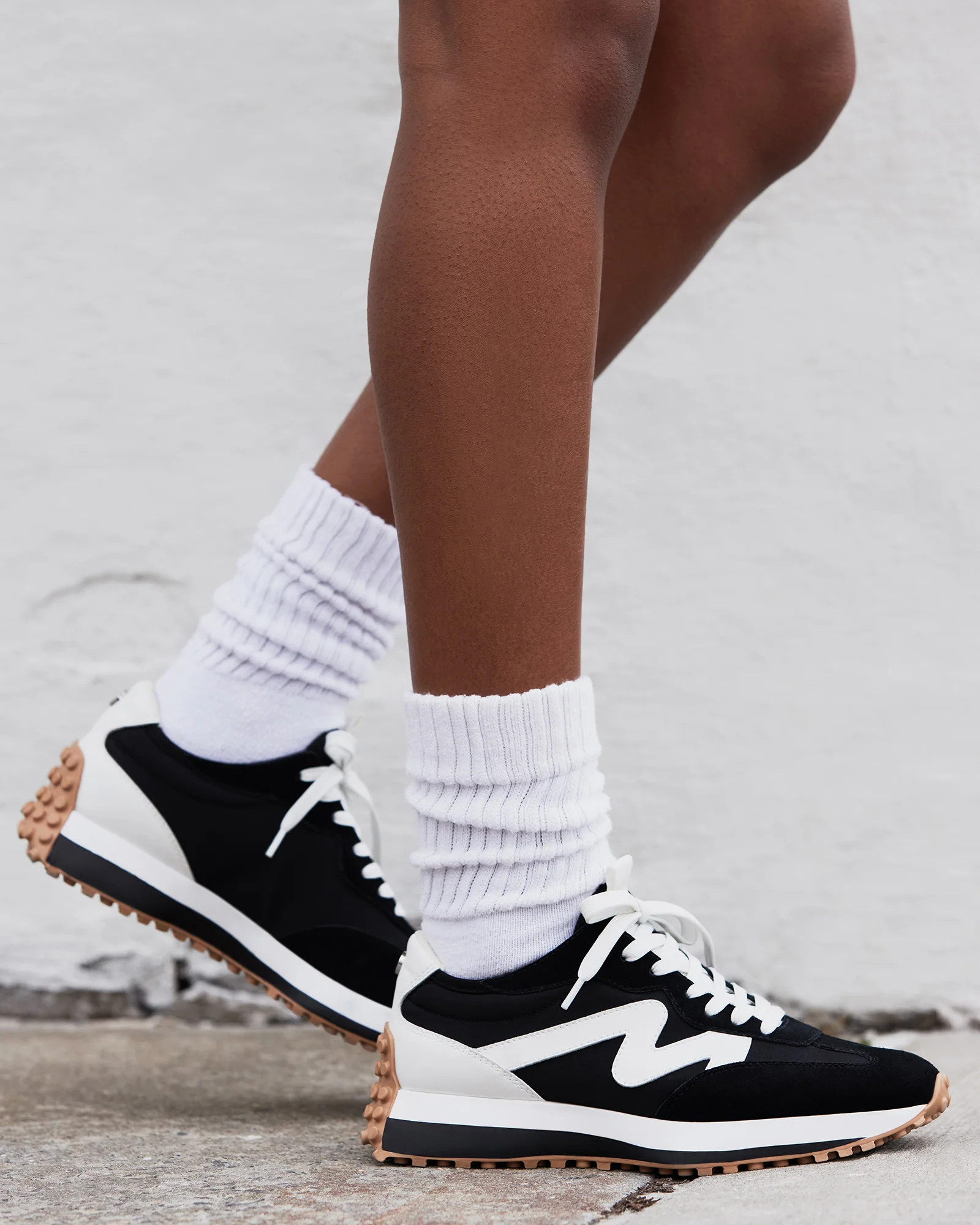 CAMPO Black/White Lace-Up Women's Sneaker | Steve Madden (US)