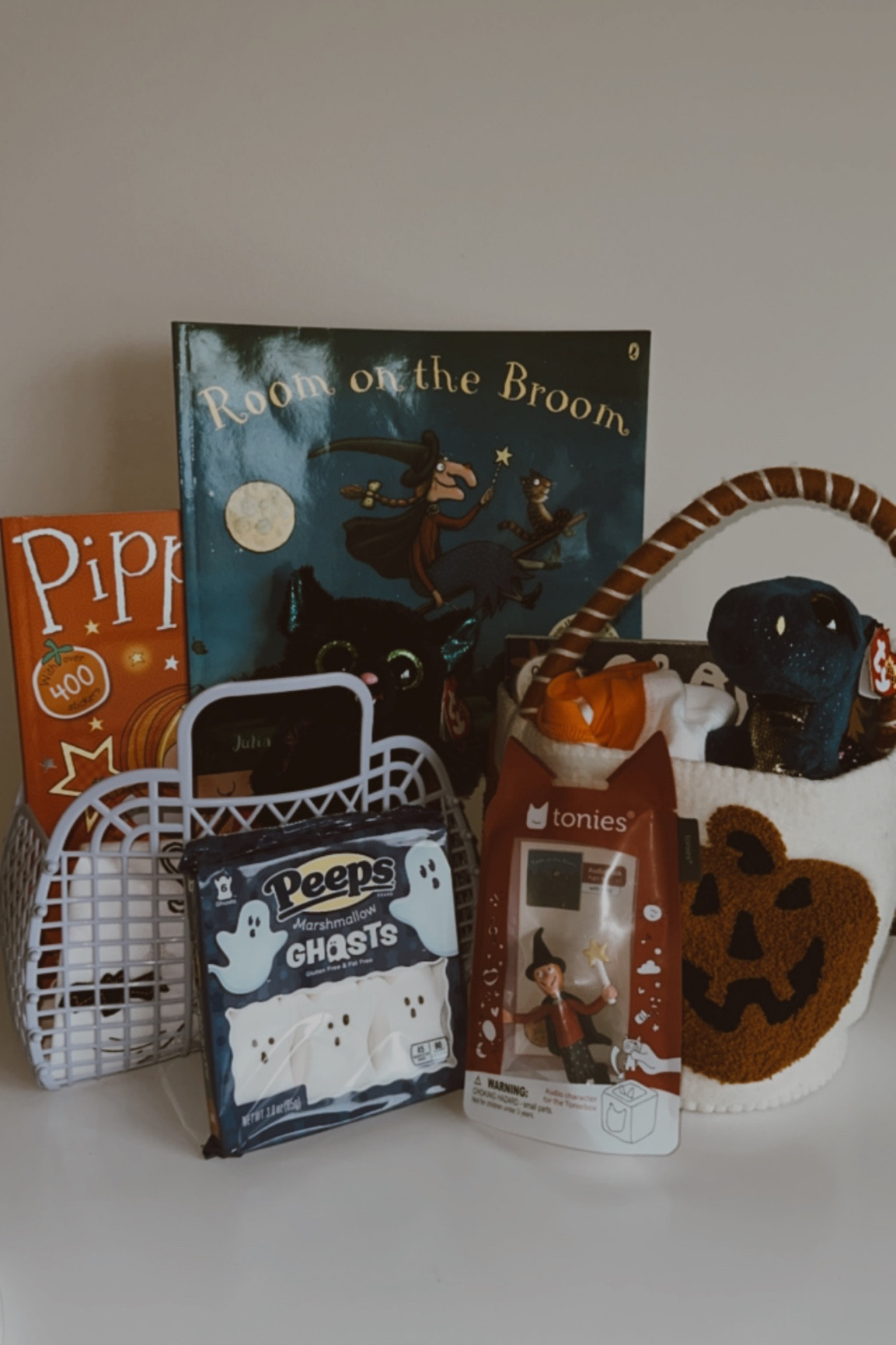 Boo basket ideas for you little ones!

Halloween gift basket ideas toddler baby girl boys pajamas book tonie ty plush 

#LTKkids #LTKSeasonal #LTKHalloween