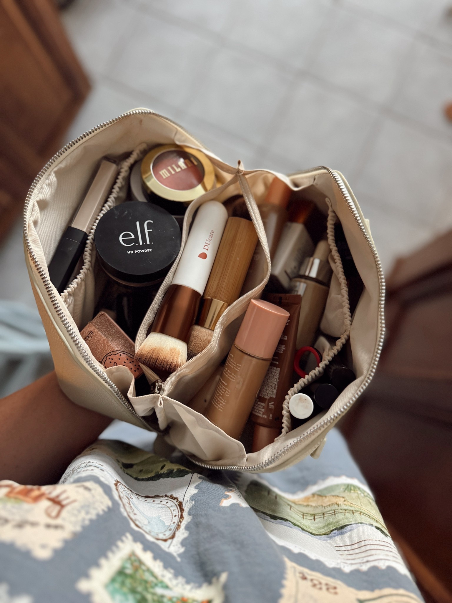 travel makeup bag 