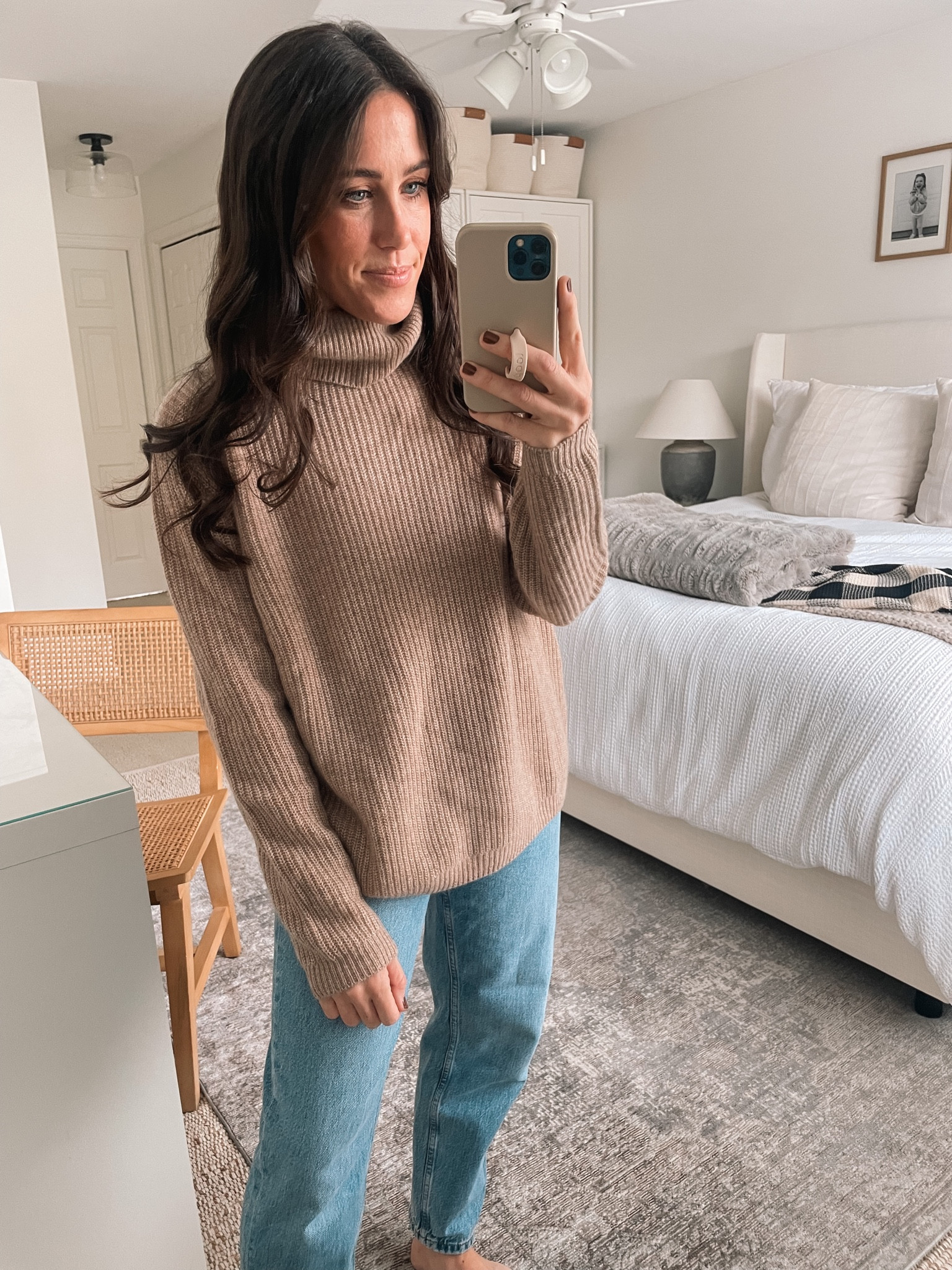 Quince Cashmere Turtleneck - Small

#LTKfindsunder100 #LTKSeasonal #LTKstyletip