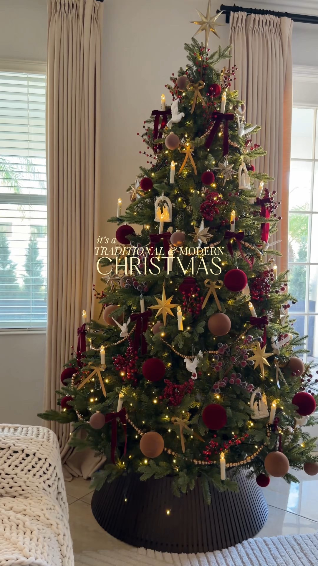 Traditional and modern Christmas decor 🎄❤️💫


#LTKHome #LTKSeasonal #LTKHoliday