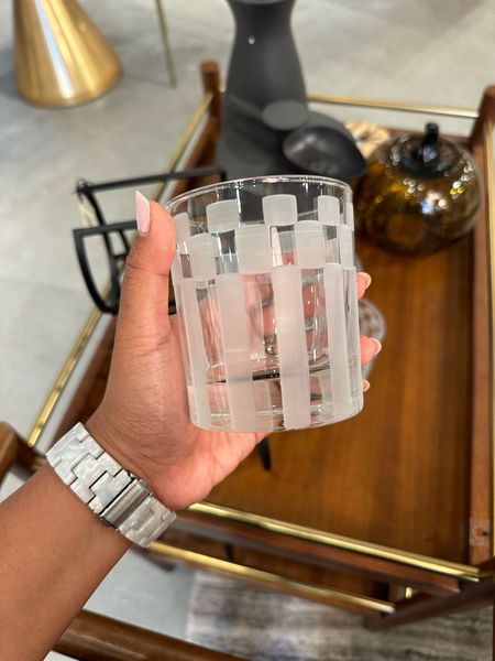 The other day I saw these cute old fashioned cocktail glasses and wanted to get them so bad for a bar station/bar cart. They’re on sale right now! 

Maybe that’s the incentive I need to get my act together and finally finish my dining room wall! They would look so cute in a fall cocktail station! 😍🍂

#LTKhome #LTKsalealert #LTKSale