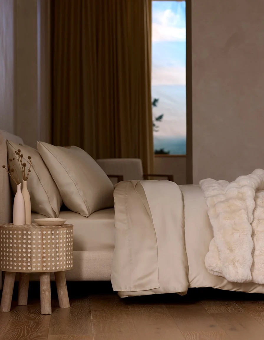 Baja Matelasse Coverlet | Cozy Earth