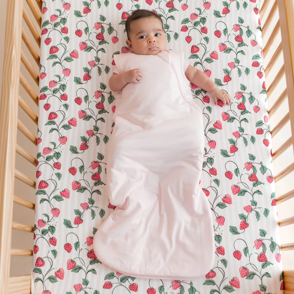 Crib Sheet in Strawberry Fields | Kyte Baby