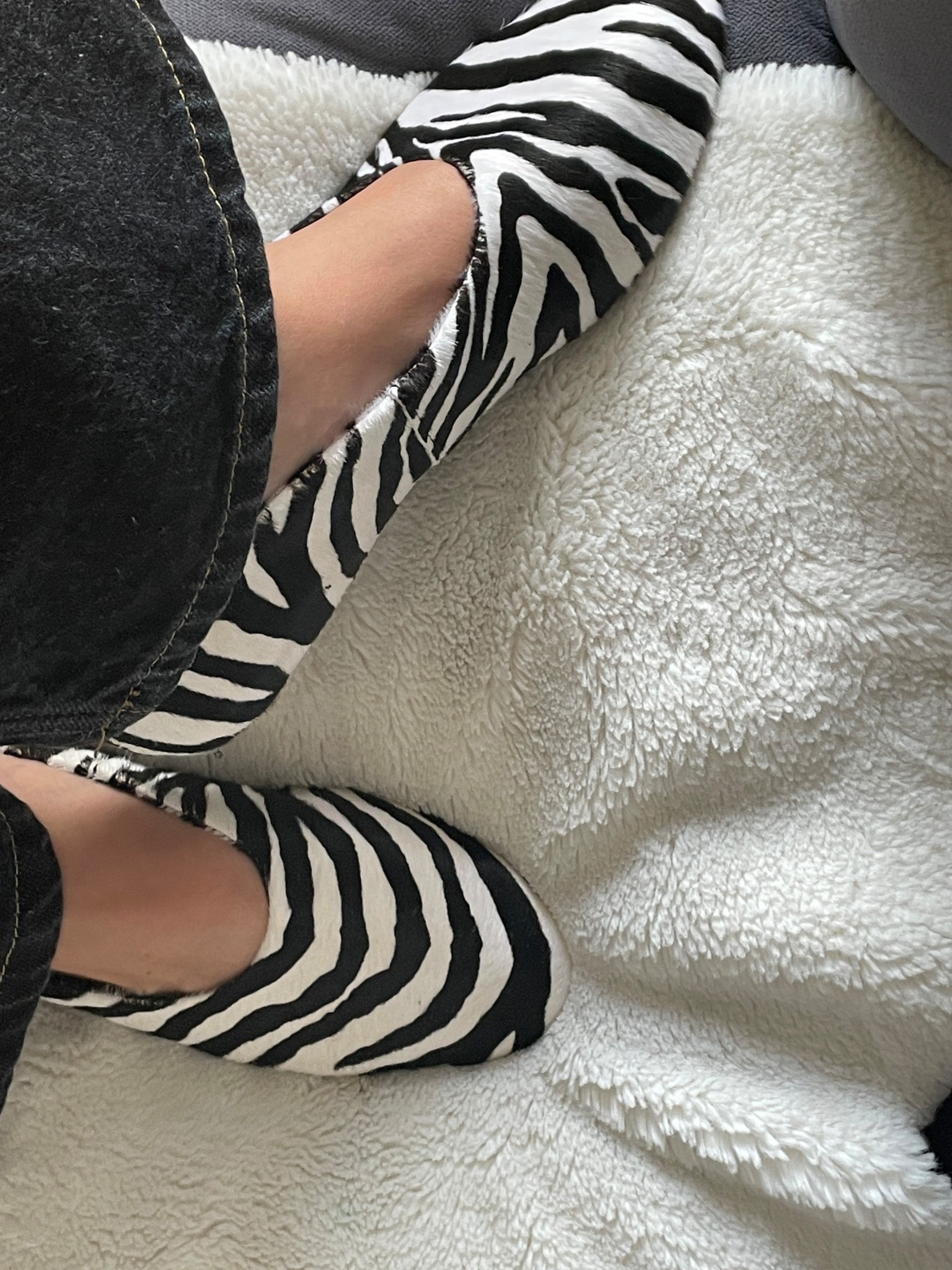 Zebra print taking over leopard print. If you don’t have a pair of zebra print ballerines yet - this is your sign. THE print of 2026 is everywhere, from the runways to the streets.

#LTKspring #LTKfrance #LTKshoes