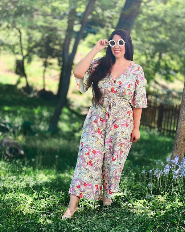 Jumpsuits all summer! 

I love vintage style fashion, but I typically stick to 1920s-1950s and not so much the 1960s-1970s. I LOVE this groovy print, though!  

For reference, I generally wear an XL or 2X in Hell Bunny’s clothing. I like sizing up to 2X in their jumpsuits because I prefer them to be roomy.

#LTKSeasonal #LTKMidsize