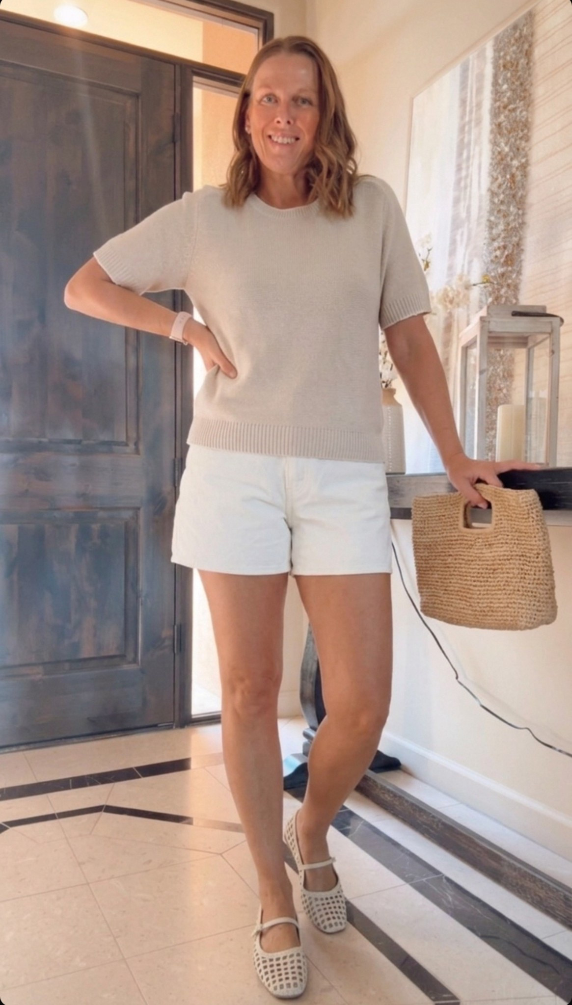 Easy summer neutral look

White shorts, summer outfit, elevated casual outfit, Amazon outfit, Amazon fashion, mom outfit, travel outfit, neutral outfit

#LTKootd #LTKTravel #LTKOver40
