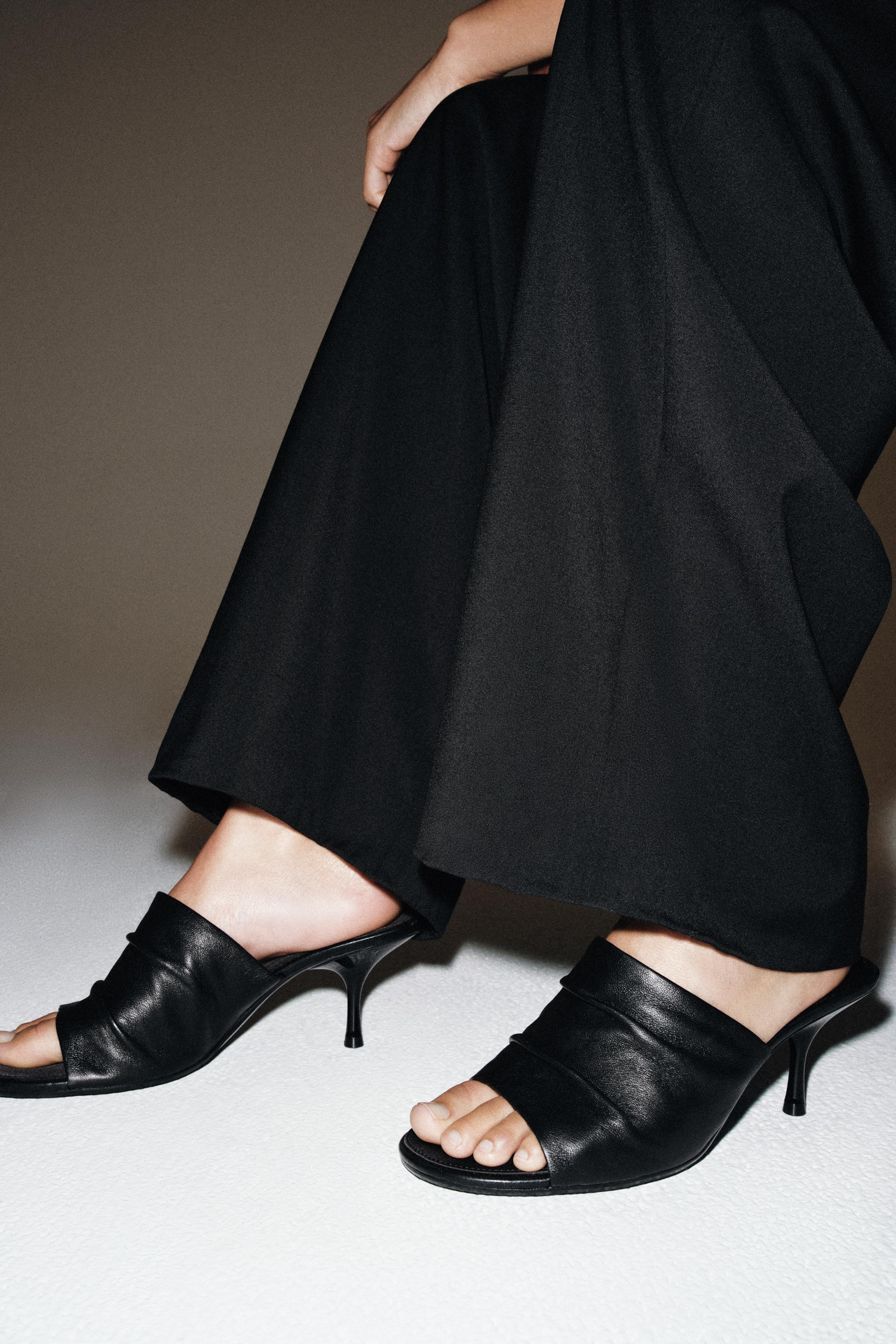 Black1321/810/800 | Zara UK