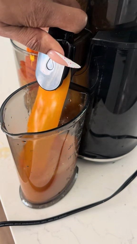 Juicing!✨

#LTKdayinmylife #LTKmorningroutine #LTKselfcare
