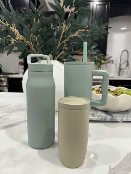 Obsessed with the new Signature line from Simple Modern!  The bottles are leak proof, have a nice grip when you hold them and the colors are stunning! Whether you are on the go or at home, these beautiful bottles are perfect! @simplemodern #simplemodernpartner #simplemodern



#LTKTravel #LTKGiftGuide #LTKFindsUnder100