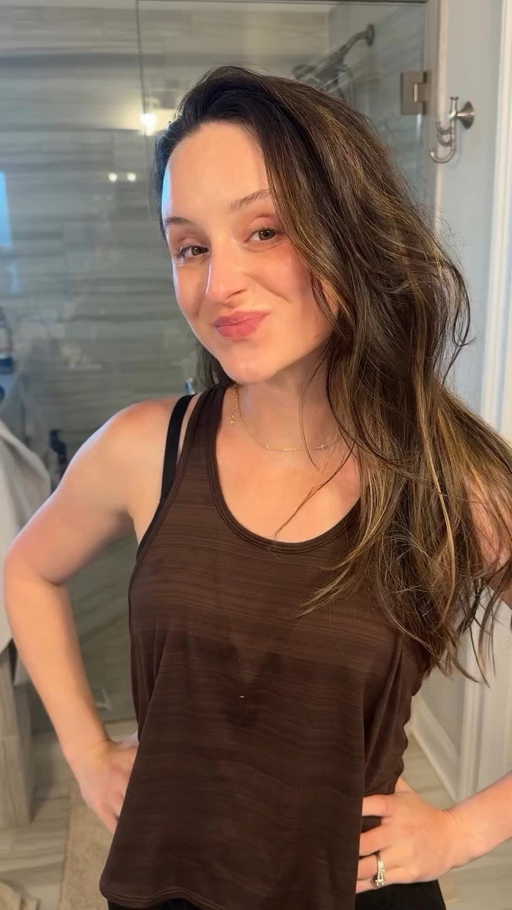 Night time routine with a special thank you to @stylevana_sv 

@haruharuwonder_us_official - Black Rice Cleansing Oil + Triple AHA Gel + Black Rice Toner 
@nineless_official Azaleic Acid Toner 
@etudeofficial 2x Barrier Intense Cream 

You can shop Stylevana for so many good deals!!

#stylevana #stylevana_sv #haruharuwonder #kskincare #nineless