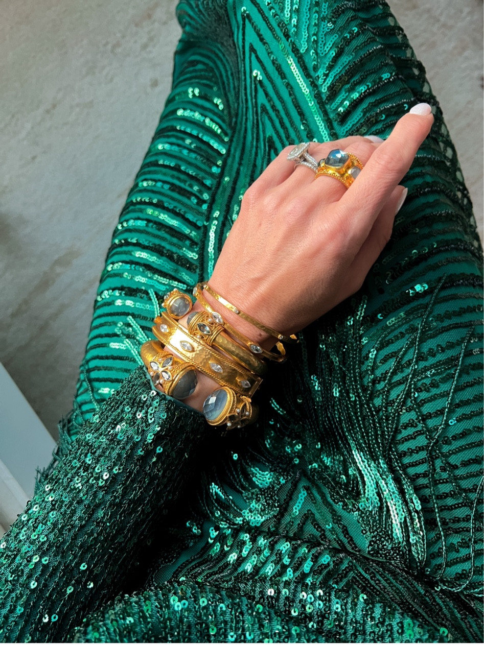 Holiday sparkle 

Julie Vos. Anthropologie. Revolve  

#LTKGiftGuide #LTKsalealert #LTKHoliday