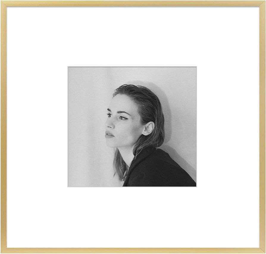 Golden State Art - 8x8 Aluminum Picture Frame - with Mat for 4x4 Photo or Without Mat for 8 x 8 P... | Amazon (US)