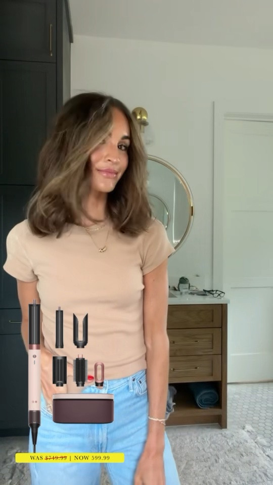 One of my all time fave hair tools includes in the nsale! 💗