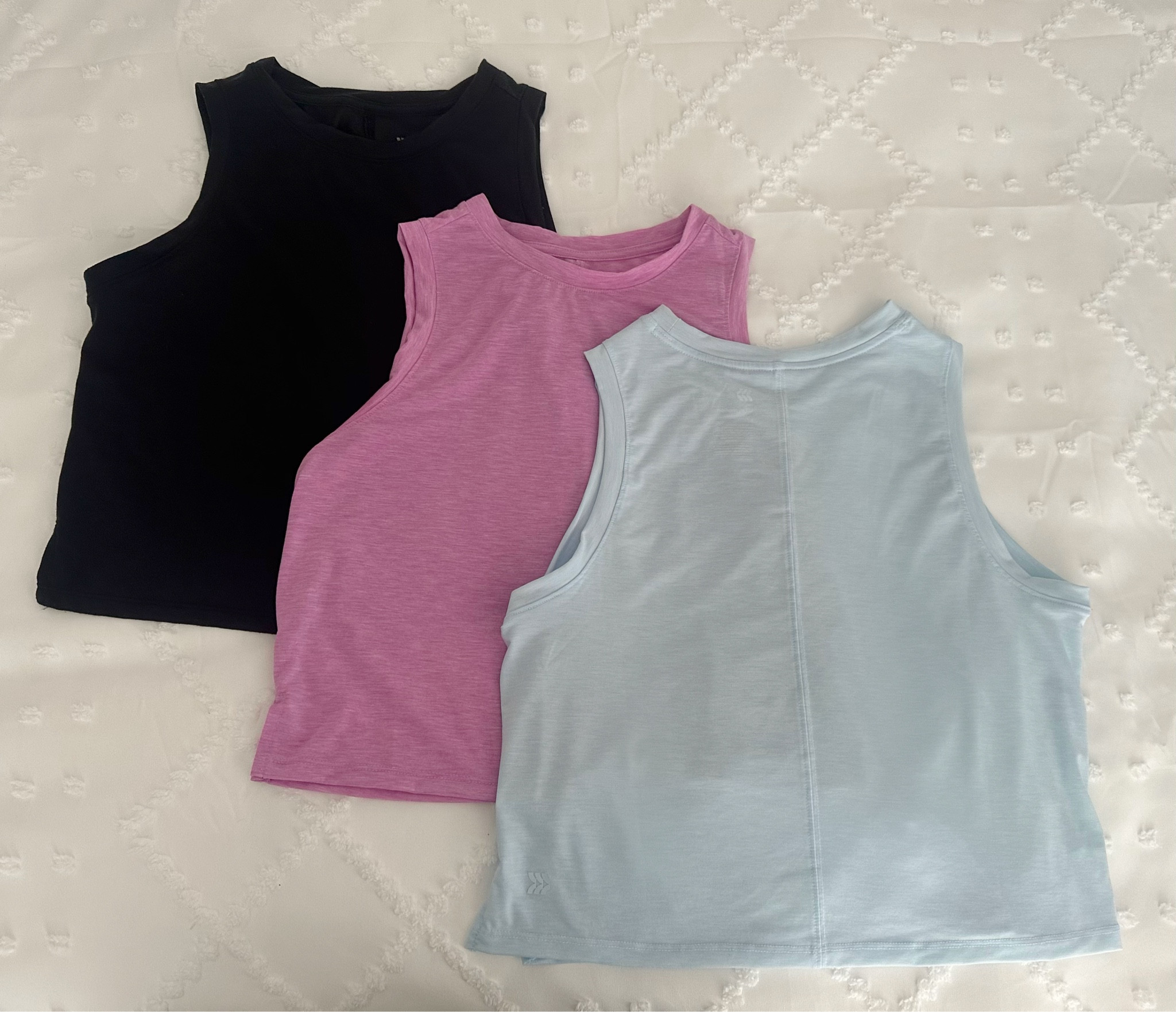 Oops I did it again! I just love this brand for tops. It washes well, doesn’t wrinkle, and the fit/style is 💯 

#LTKFind #LTKFitness #LTKSeasonal