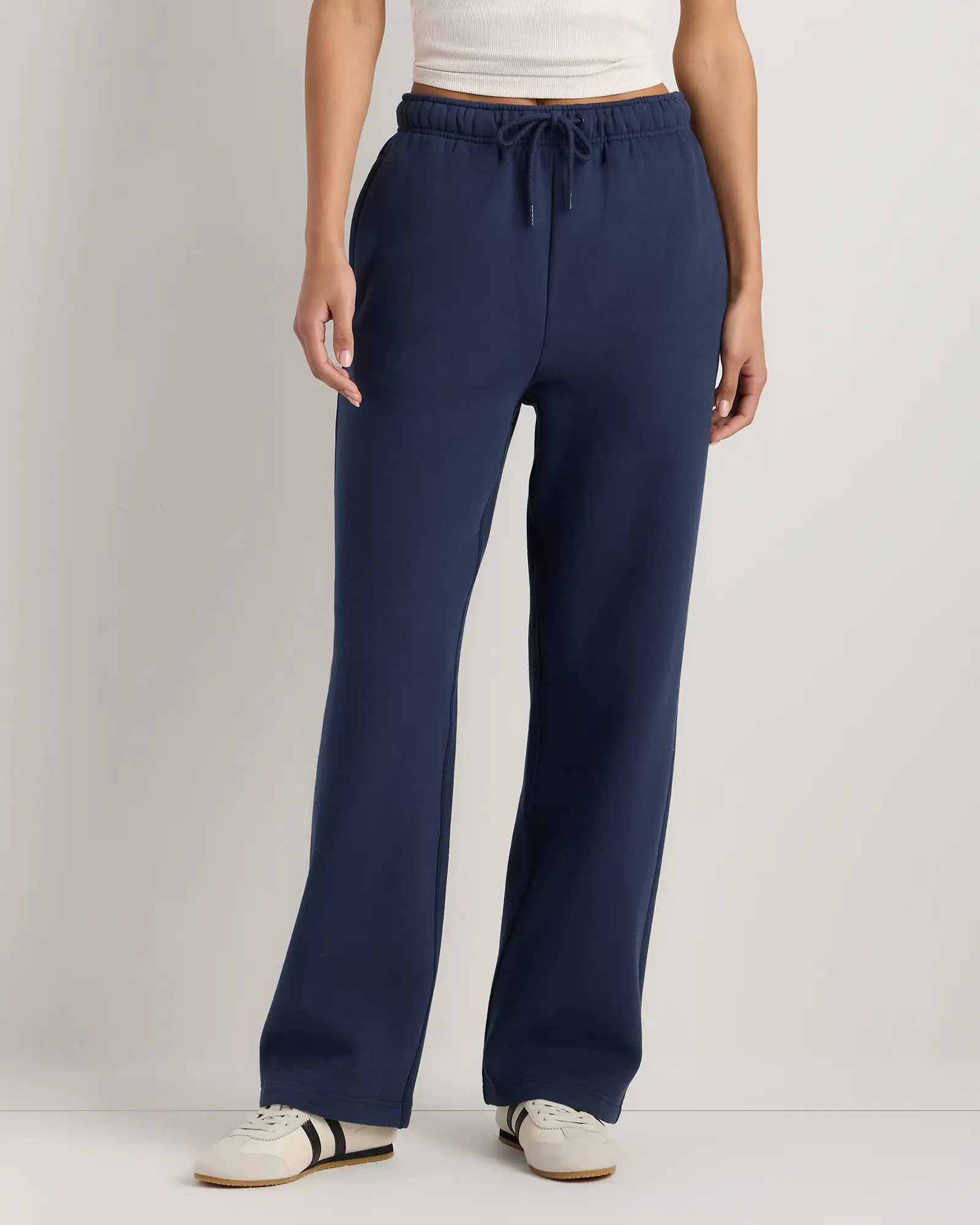 Everyday Fleece Straight Leg Sweatpants in Washed Deep Navy | Quince