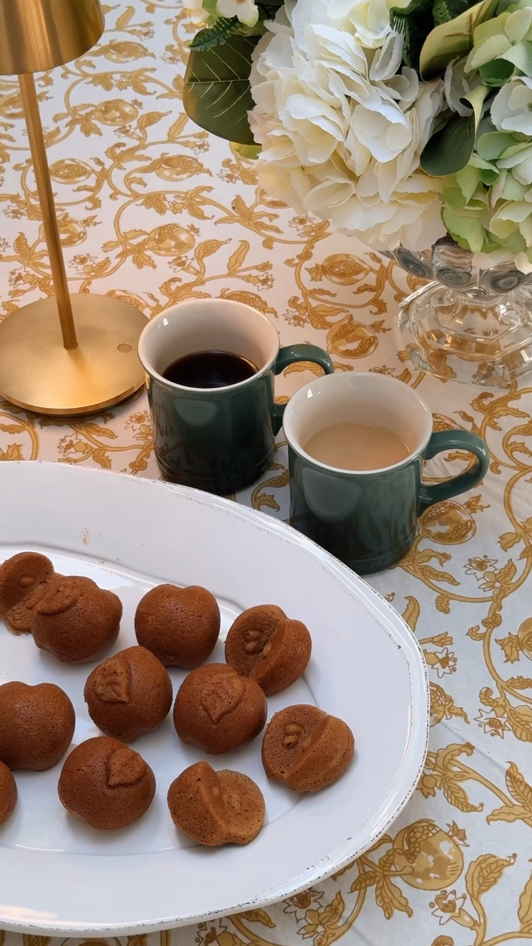 Slow mornings essentials a la @perigold 🍂 I’ve found so many great Perigold pieces over the years but these might be the best. Complete with hot coffee in my new favorite mugs, pumpkin muffins (in the shape of apples of course) and crisp fall weather. Comment ‘shop’ and I’ll DM you links to these essentials! https://liketk.it/5rrKZ #PerigoldPartner #Perigold #PerigoldDesign @couleurnature #CouleurNature @lecreusetusa #LeCreuset @creative_displays_inc #CreativeDisplaysInc @vietriinc #VIETRI @smegusa #Smeg @nordicwareusa #NordicWare @visualcomfort #VisualComfort 