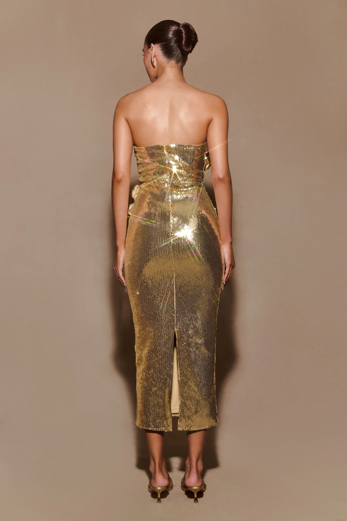 Cassia Strapless Sequin Rose Midi Dress - Gold | MESHKI US