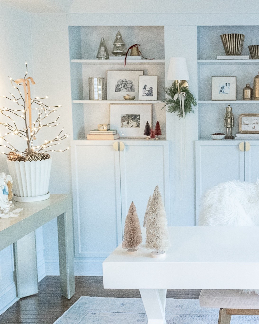 Christmas decor
Wireless wall sconce
Remote controlled sconce
Home office


#LTKHome #LTKSeasonal #LTKHoliday