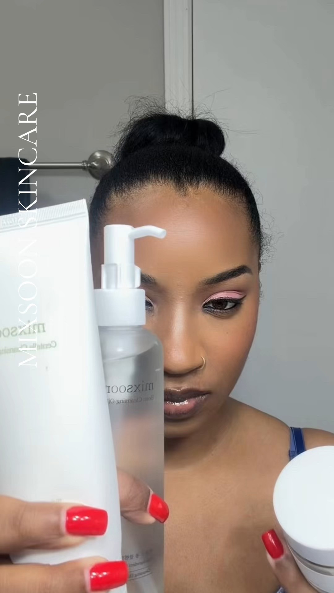 Skin prep made simple 🤍
I’m using the mixsoon skincare bundle for calm, hydrated, glassy skin—no irritation, just results.

#mixsoon #mixsoonskincare #koreanskincare #skincareroutine #glassskin 

#LTKBeauty