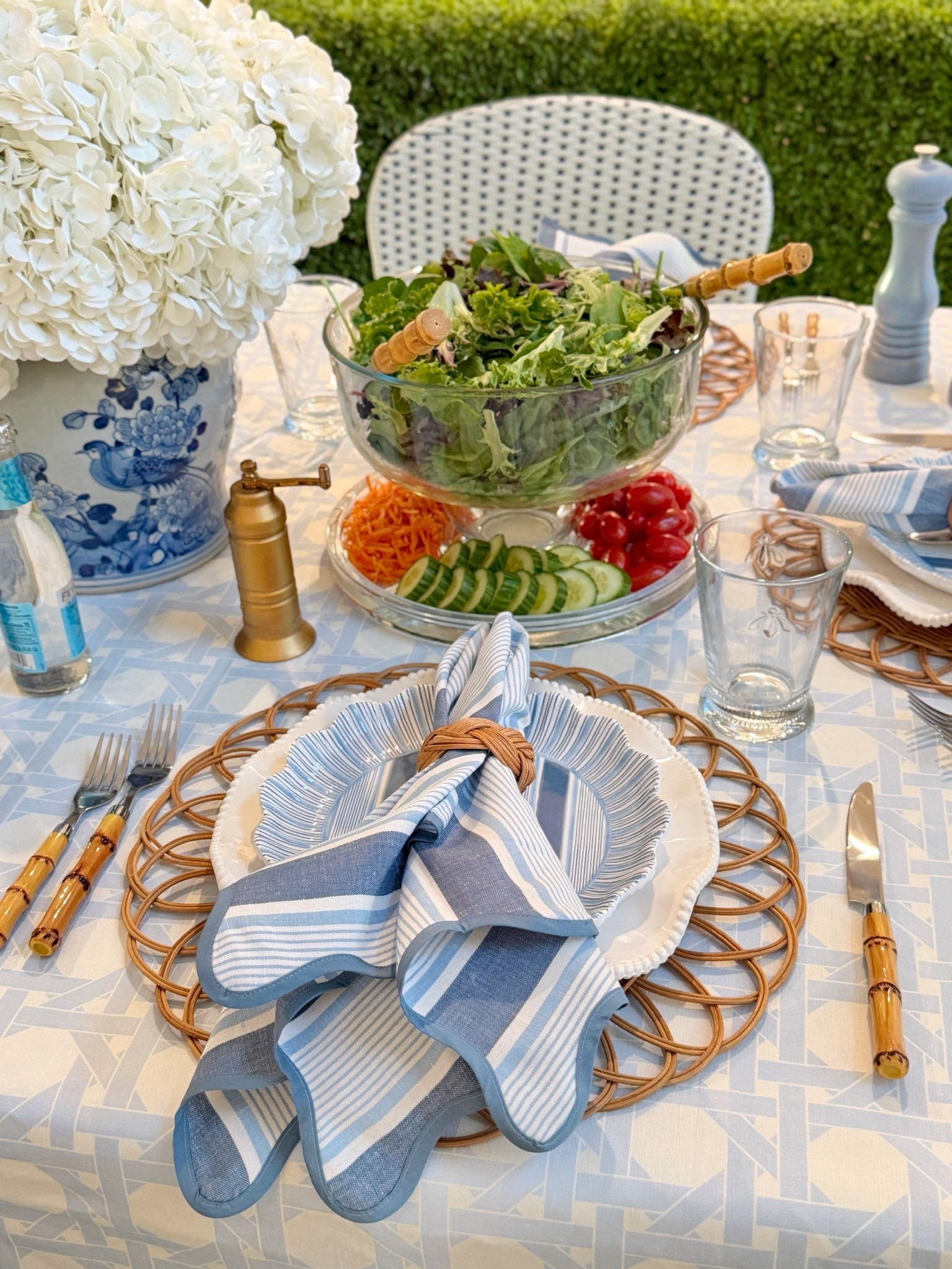 Glass serving bowl under $30- 6 in 1 Multiuse Glass Server, Punch Bowl, Chip and Dip Bowl, Cake Stand

Outdoor entertaining summer entertaining salad bowl patio blue and white plates luxe melamine dinnerware coastal traditional classic timeless home decor Wayfair target Amazon

#LTKSaleAlert #LTKHome #LTKSeasonal