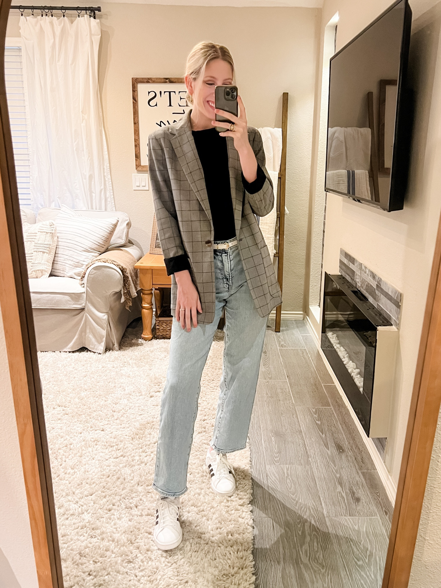 Love a good staple blazer 🫶 so many ways to style - todays look is comfy, casual workwear 🤍 

Target has a lot of great oversized blazer options, including fun spring colors! 

#LTKworkwear #LTKfindsunder50 #LTKSeasonal