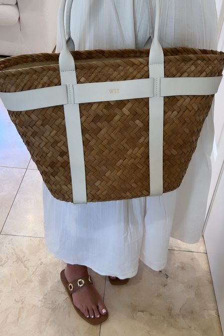 The most beautiful and affordable straw tote for summer.

Summer purse
Summer tote
Straw tote


#LTKstyletip