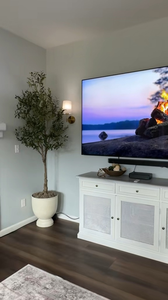 It’s the small touches that make a big difference🥰 #WallSconces #LightFixtures

#LTKHome #LTKSaleAlert