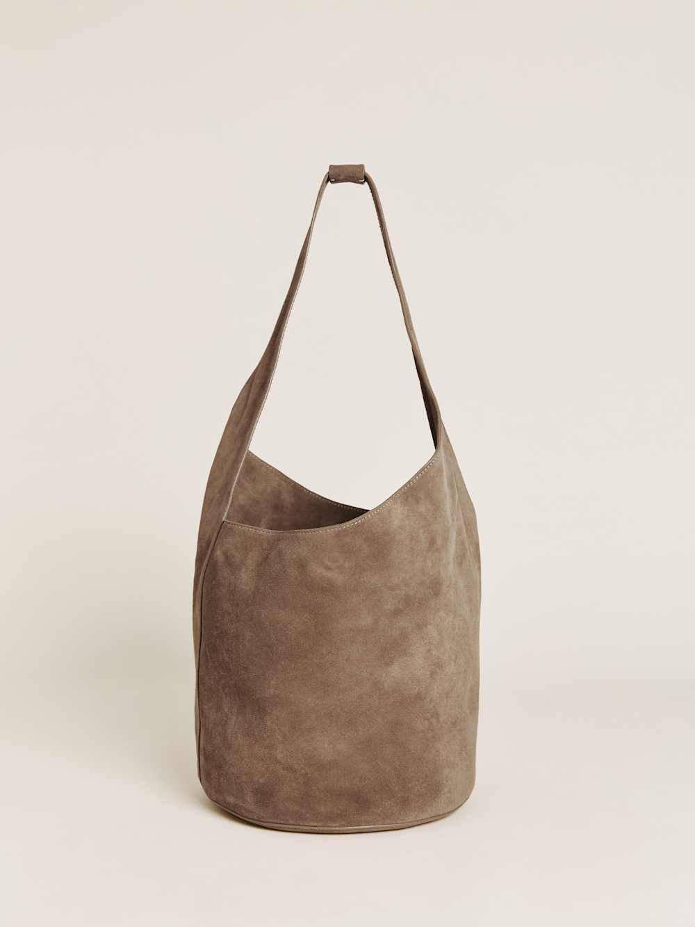 Medium Silvana Bucket Bag | Reformation (Global)